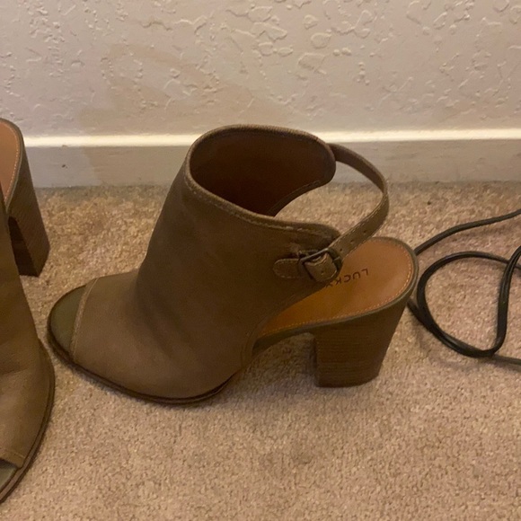 Lucky Brand Shoes - Lucky brand ,tan,size 11